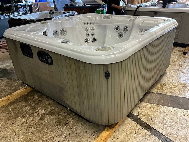 Hotspring portable spa jacuzzi - afbeelding 8 van  13