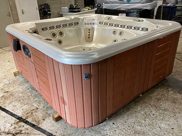 Hotspring portable spas iq2020 jacuzzi - afbeelding 10 van  17