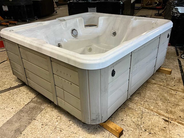 Hotspring portable spas jacuzzi - afbeelding 9 van  16