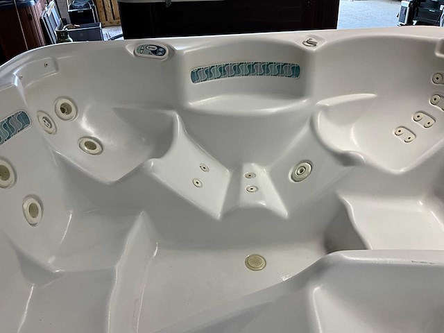 Hotspring portable spas jacuzzi - afbeelding 12 van  14