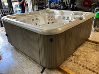 Hotspring portable spas jacuzzi - afbeelding 8 van  15