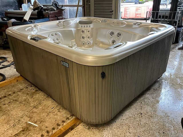 Hotspring portable spas jacuzzi - afbeelding 9 van  15