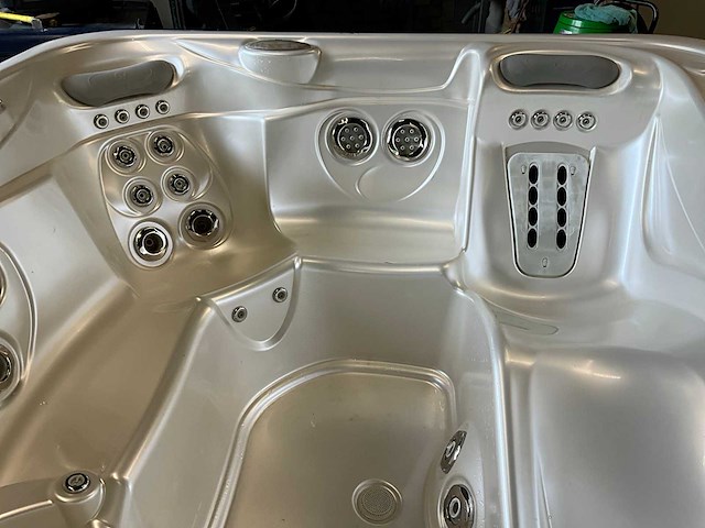 Hotspring portable spas jacuzzi - afbeelding 15 van  15