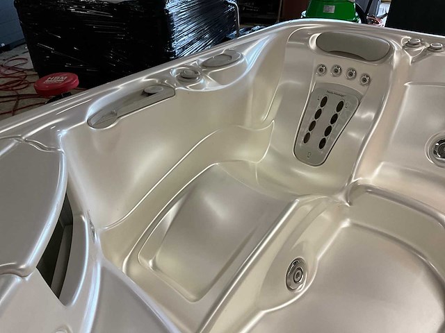 Hotsprings portable spas jacuzzi - afbeelding 10 van  14