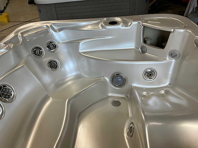 Hotsprings portable spas jacuzzi - afbeelding 11 van  13