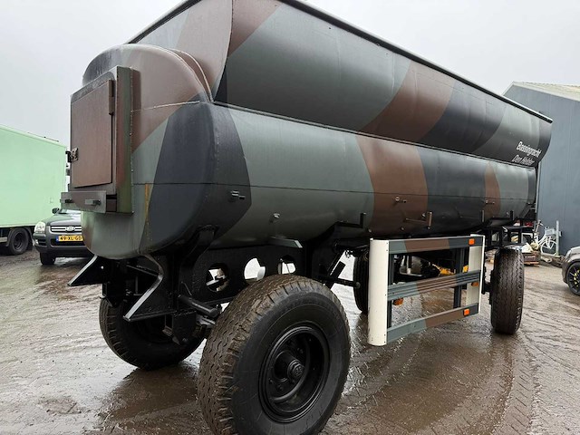 Hottub op aanhanger - uniek - hottub - afbeelding 1 van  11