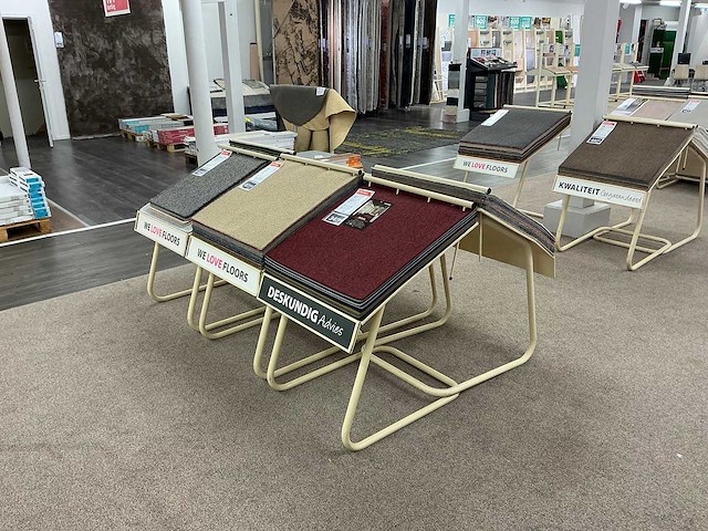 Houder met vloer samples (24x) - afbeelding 1 van  10