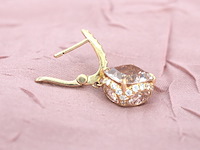 House of pertijs - rosegouden oorbellen met diamant en edelsteen - afbeelding 9 van  11