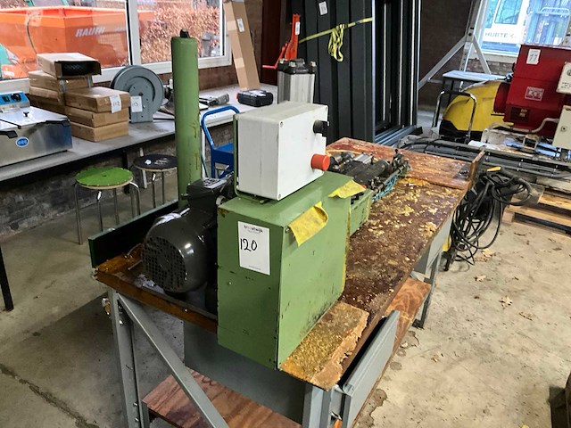 Hout bewerkingsmachine - afbeelding 3 van  9