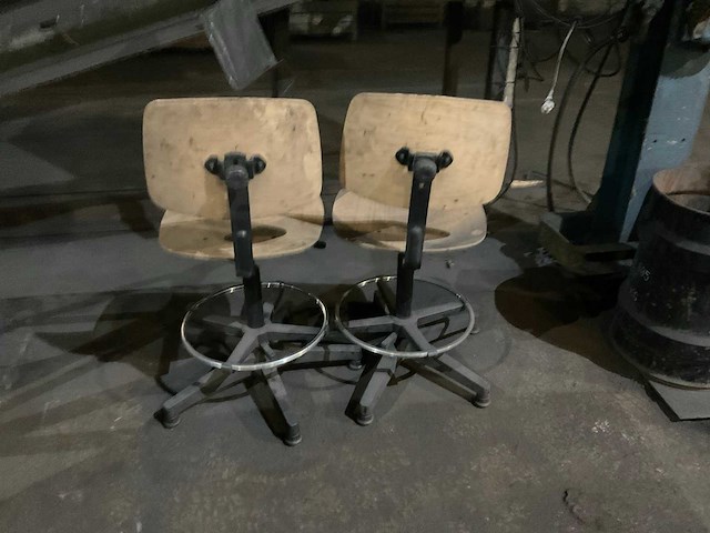 Hout bureaustoel (2x) - afbeelding 4 van  4