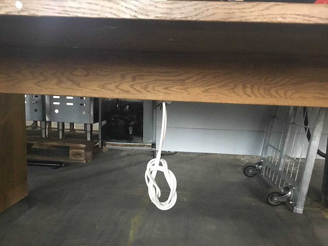 Hout vergadertafel - afbeelding 5 van  5