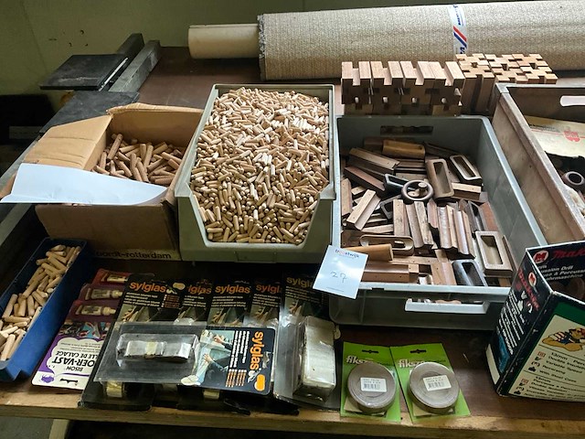 Houtbewerking materiaal - afbeelding 4 van  4