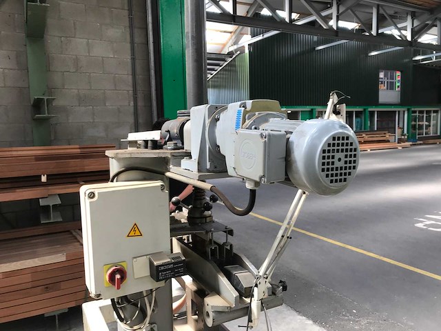 Houtbuig machine - afbeelding 15 van  23