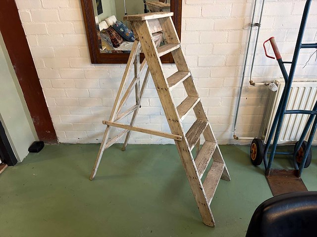 Houte ladder - afbeelding 1 van  3