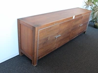 Houten archiefmeubel met vier deuren. afmeting 240 x 50 cm. hoogte 80 cm - afbeelding 2 van  3