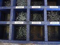 Houten assortimentskist incl. inhoud bestaande uit diverse schroeven - afbeelding 6 van  9