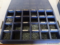 Houten assortimentskist incl. inhoud - afbeelding 2 van  8