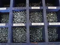 Houten assortimentskist incl. inhoud - afbeelding 5 van  8