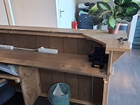 Houten balie met 1x bureaustoel - afbeelding 3 van  4