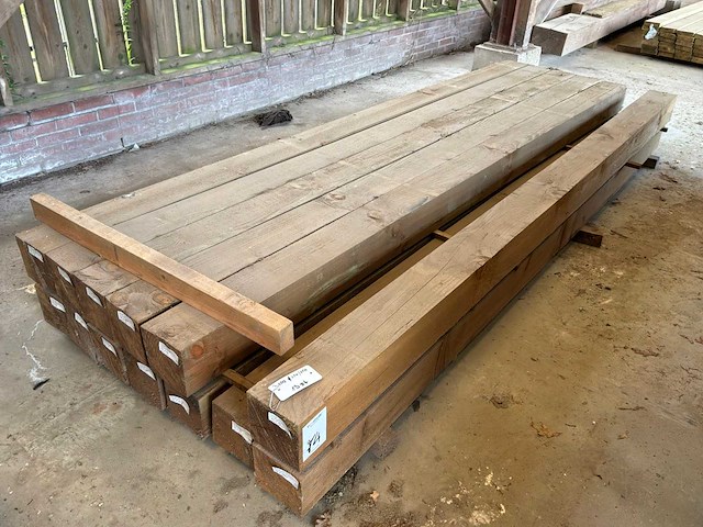 Houten balken 3100x150x150mm (13x) - afbeelding 1 van  4