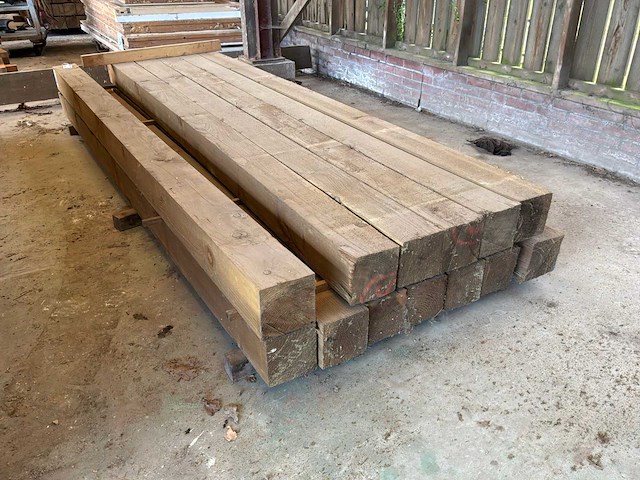 Houten balken 3100x150x150mm (13x) - afbeelding 2 van  4