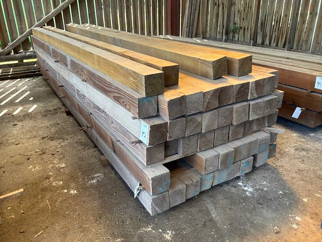 Houten balken 4200x120x120mm (30x) - afbeelding 1 van  3
