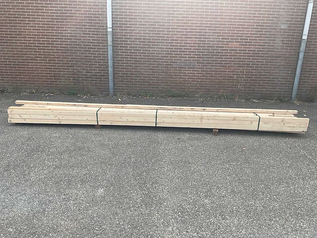 Houten balken 480x7x4cm (30x) - afbeelding 1 van  3