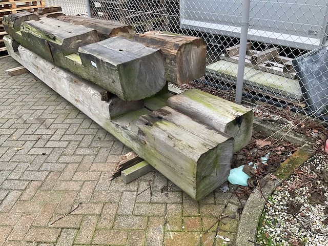 Houten balken (4x) - afbeelding 2 van  3