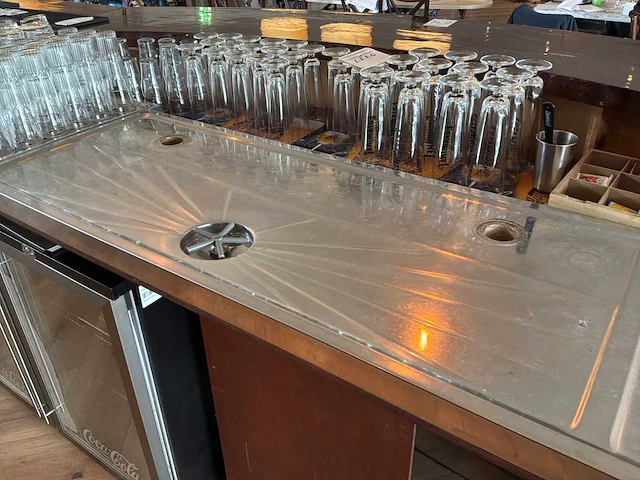 Houten bar met achterwand - afbeelding 5 van  8