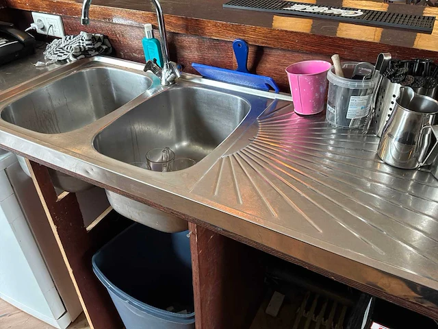 Houten bar met achterwand - afbeelding 6 van  8