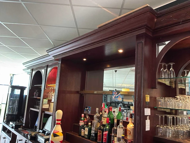 Houten bar met achterwand - afbeelding 7 van  8