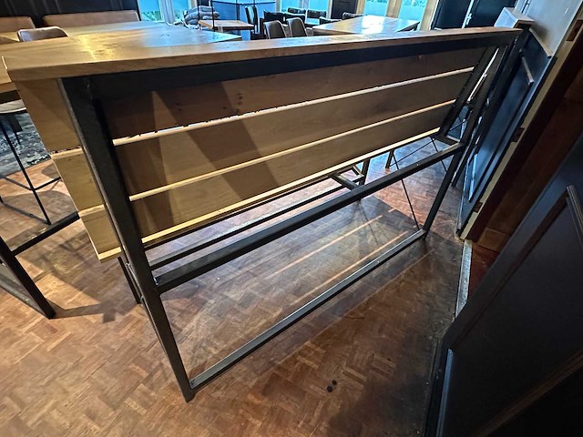 Houten barbank met stalen frame - afbeelding 6 van  7