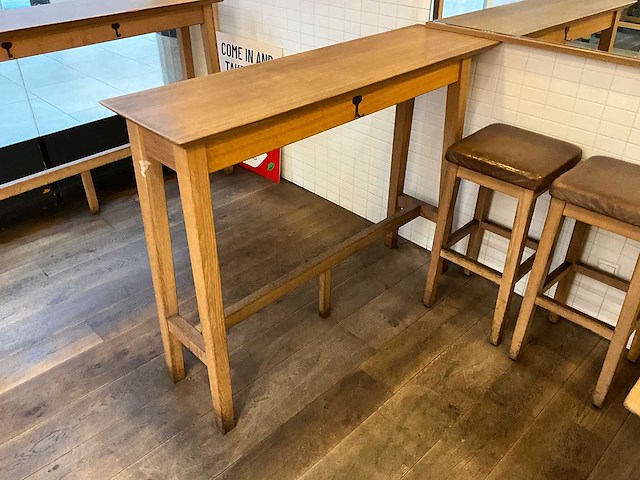 Houten bartafel - afbeelding 1 van  3