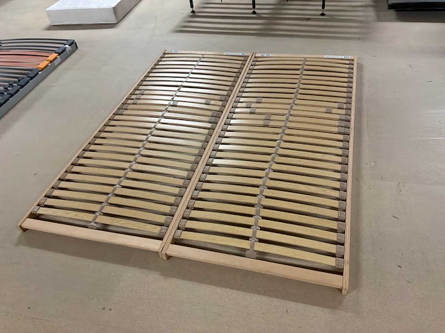 Houten bedbodem (2x) - afbeelding 1 van  6