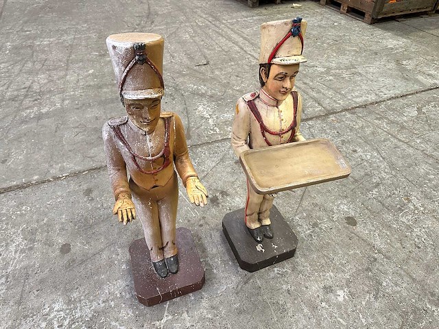 Houten beeld huzaar (2x) - afbeelding 1 van  7