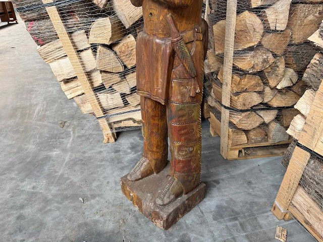Houten beeld "native american" - afbeelding 5 van  10