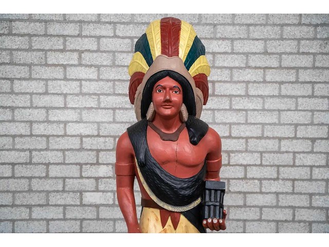 Houten beeld "native american" - afbeelding 2 van  6
