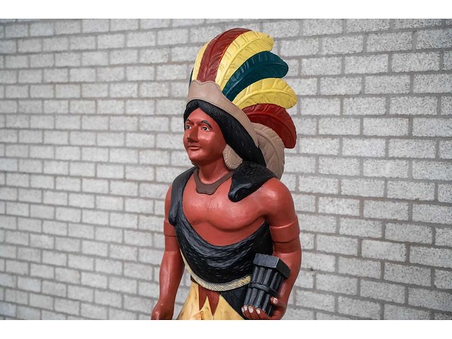 Houten beeld "native american" - afbeelding 3 van  6