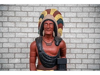 Houten beeld "native american" - afbeelding 3 van  6