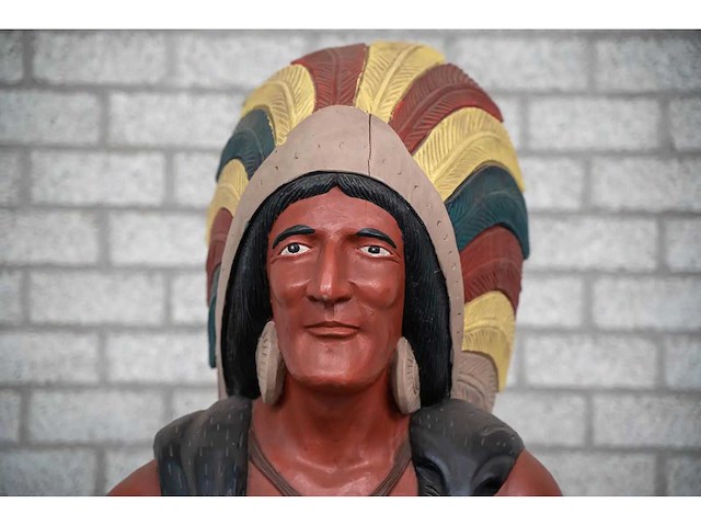 Houten beeld "native american" - afbeelding 6 van  6