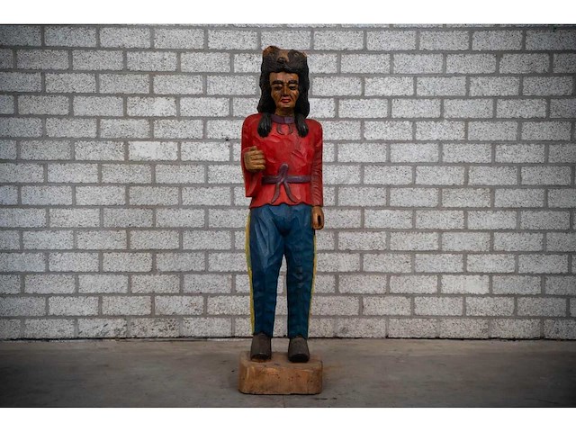 Houten beeld "native american" - afbeelding 1 van  6