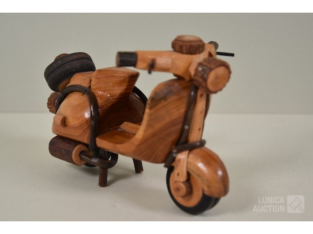 Houten beelden - afbeelding 3 van  6