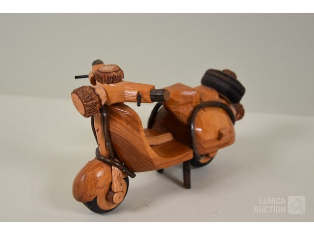 Houten beelden - afbeelding 4 van  6