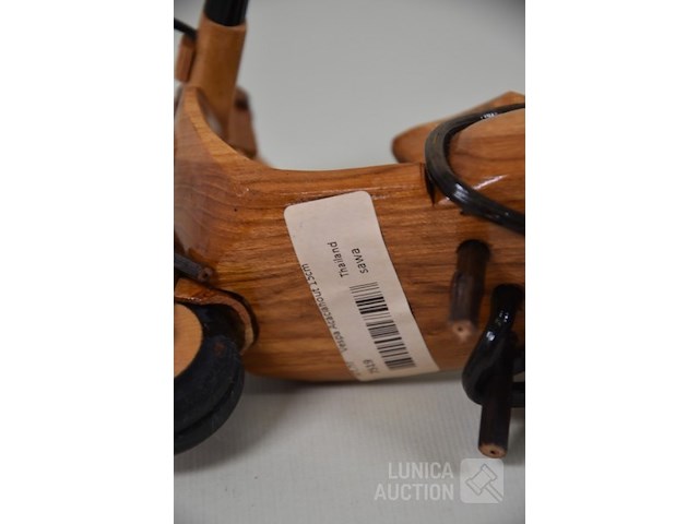 Houten beelden - afbeelding 5 van  6