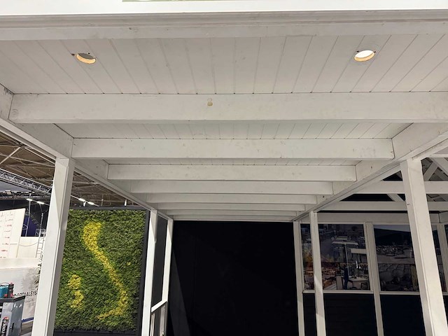 Houten beursstand - afbeelding 6 van  22