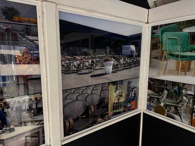 Houten beursstand - afbeelding 11 van  22