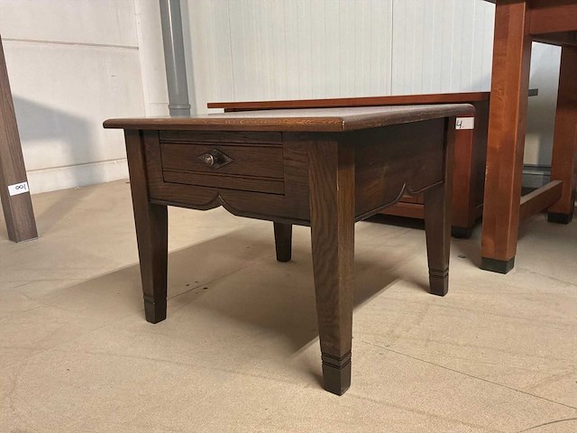 Houten bijzettafel - afbeelding 1 van  7