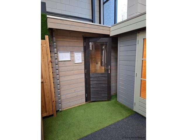 Houten blokhut - 250x260cm - afbeelding 1 van  8