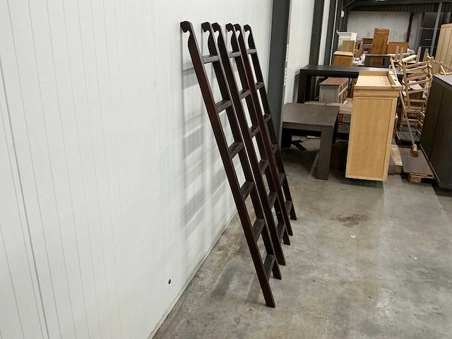 Houten boekenkast trap 208x38,5cm (4x) - afbeelding 2 van  2