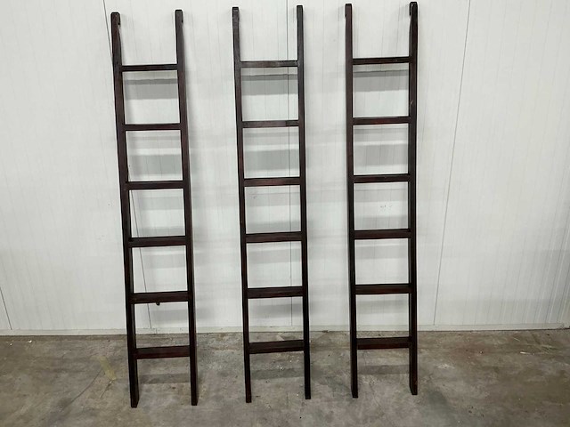 Houten boekenkast trap 223x38,5cm (1x) - afbeelding 5 van  5